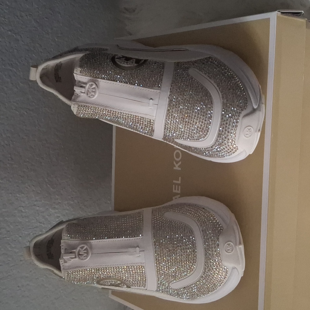 Michael Kors Sami Zip Trainer SNEAKERS, Size 7.5, Color beige